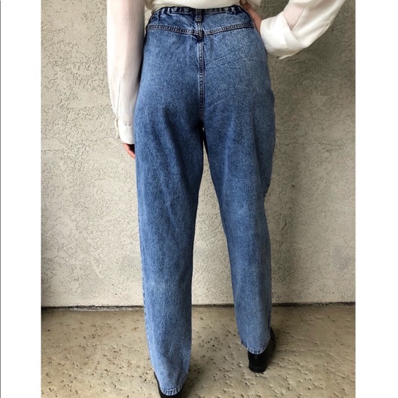 SOLD(Depop) VINTAGE High waist bareback jeans - Picture 4 of 4